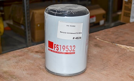 Фильтр топливный FS19532 аналог в упаковке